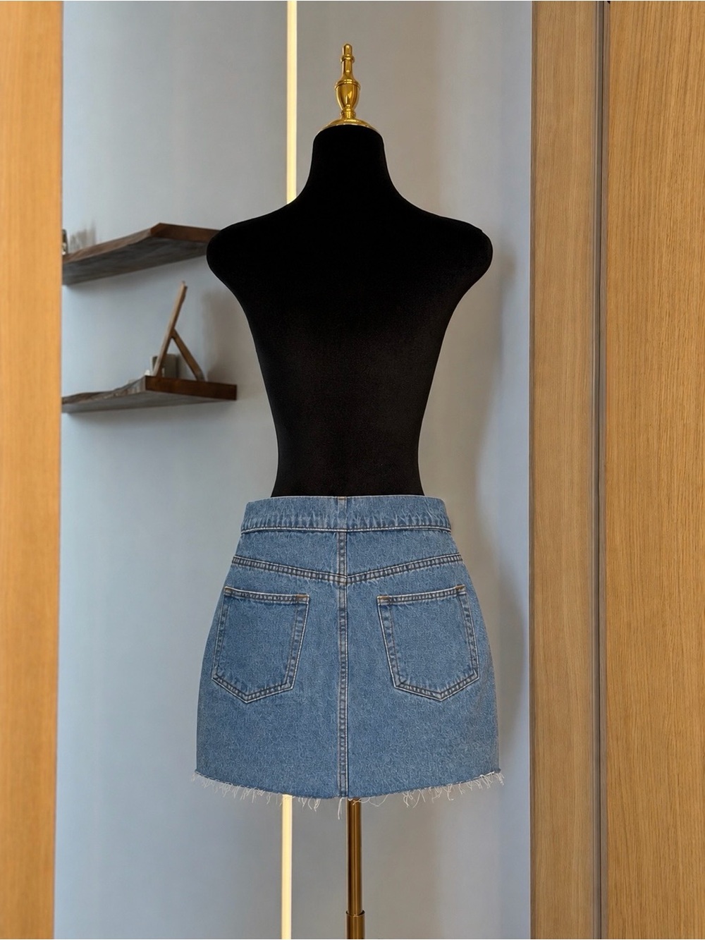 SNDYS Y2K Low Rise Denim Mini Skirt | Model Off Duty Muse - Picture 3 of 3